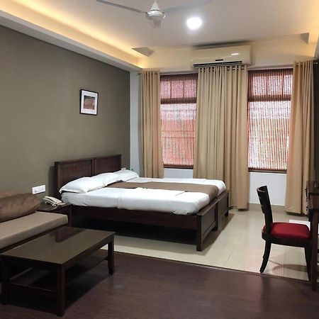 Hotel Ketan Πούνε Εξωτερικό φωτογραφία
