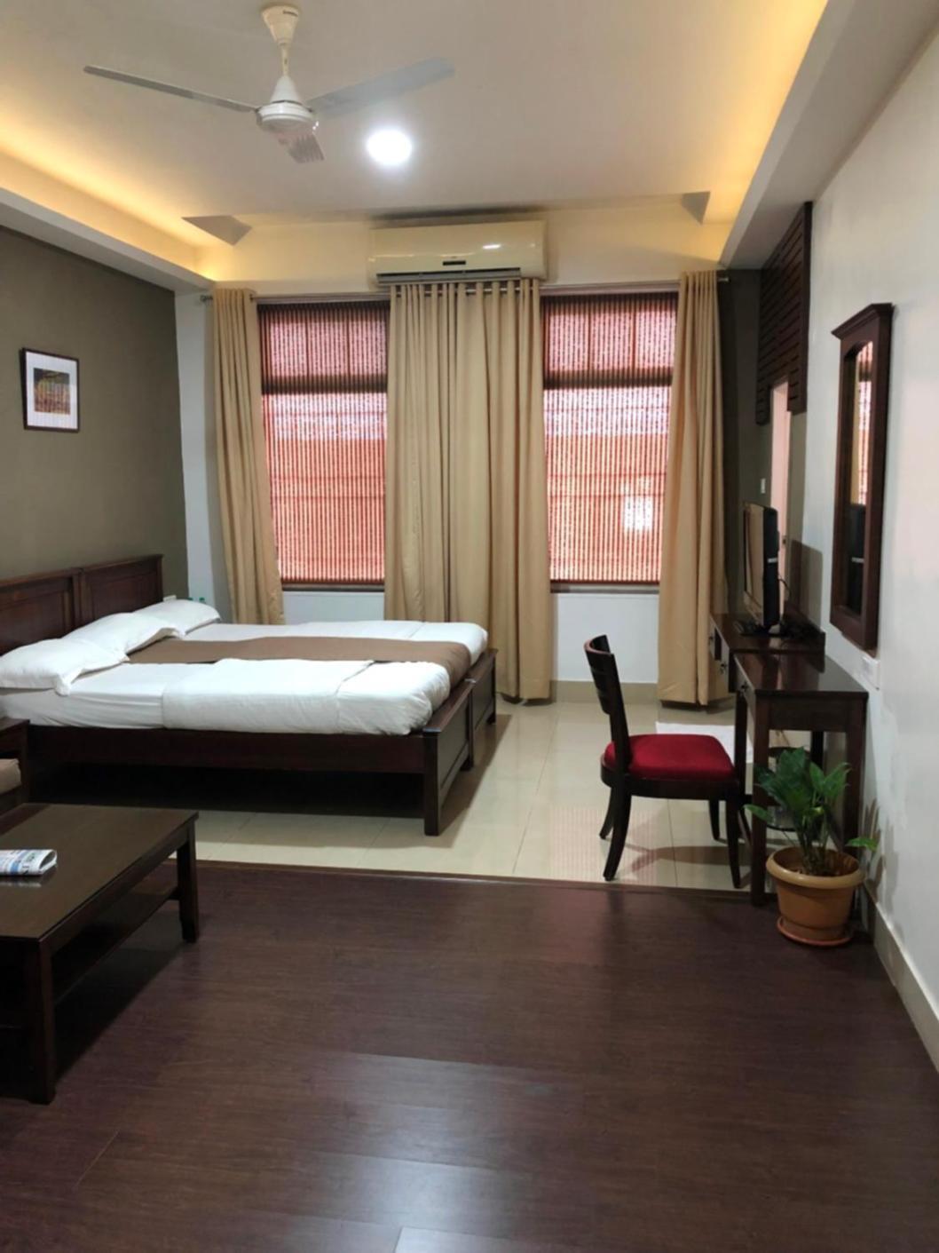 Hotel Ketan Πούνε Εξωτερικό φωτογραφία